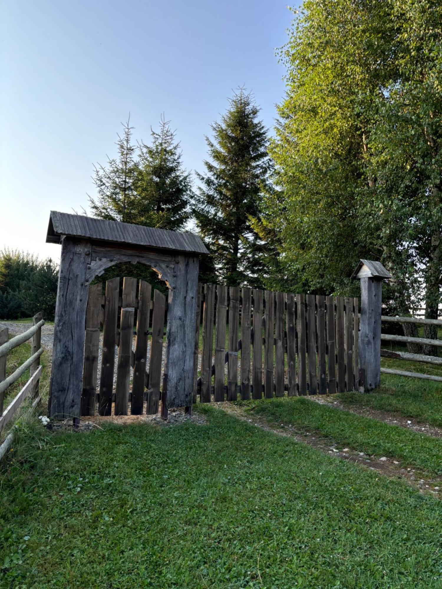 Chalet Ro Peştera Buitenkant foto